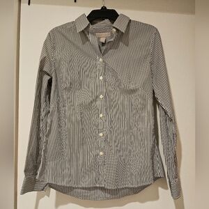 Banana Republic Women Striped Non Iron Shirt